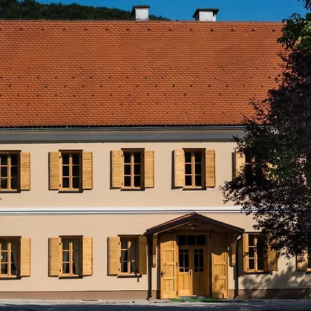 Viktorija 3* Brod na Kupi
