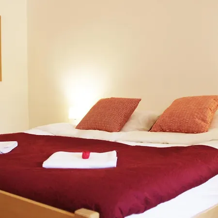 Viktorija Bed & Breakfast 3*