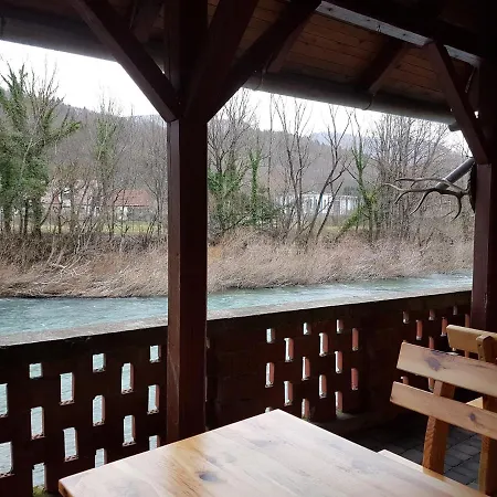 Viktorija 3* Brod na Kupi