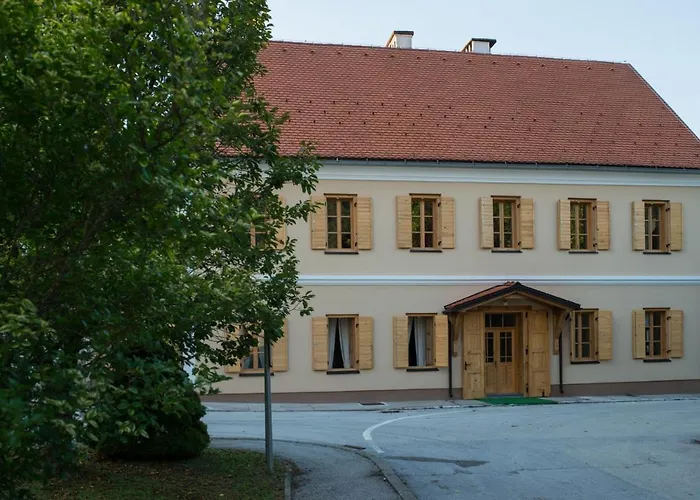 Viktorija Bed & Breakfast 3*