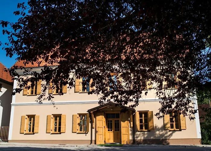 Viktorija 3* Brod na Kupi