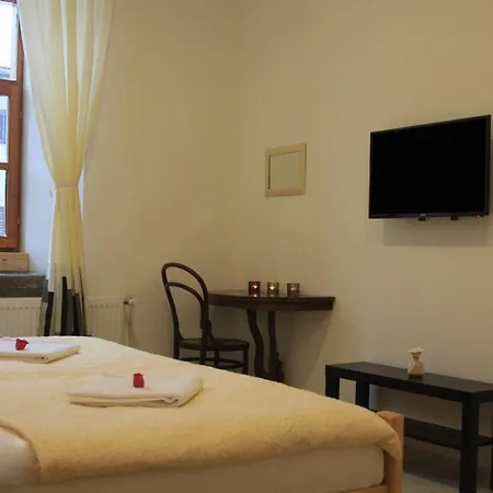 Viktorija Bed & Breakfast Brod na Kupi