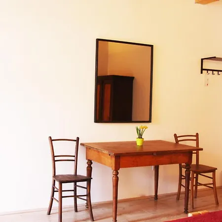 Viktorija Bed & Breakfast 3*