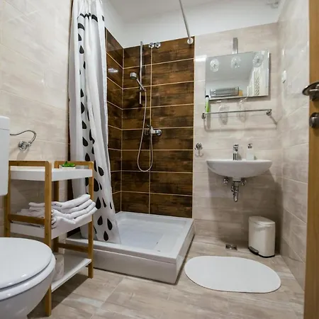 Viktorija Bed & Breakfast Brod na Kupi