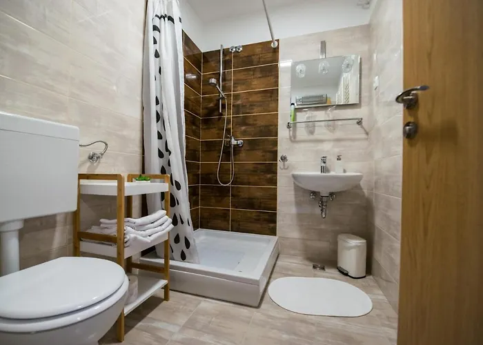 Viktorija Alojamento de Acomodação e Pequeno-almoço Brod na Kupi