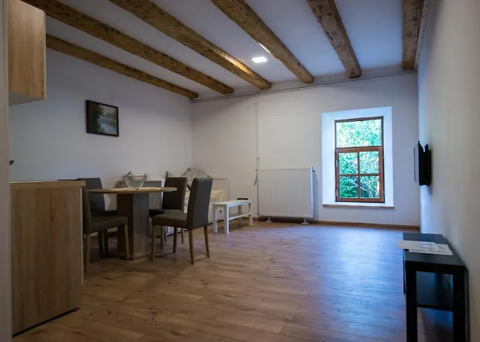 Alojamento de Acomodação e Pequeno-almoço Viktorija